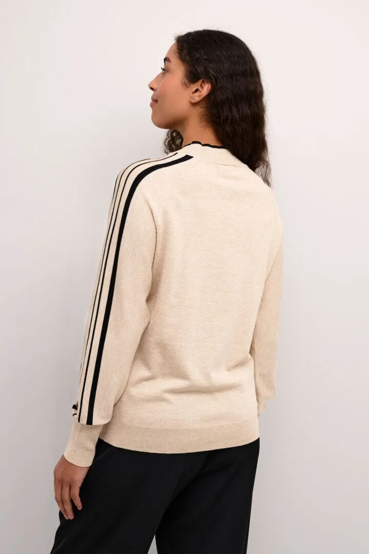 BEIGE KNIT SWEATER WITH STRIPED DETAIL ON SLEEVE