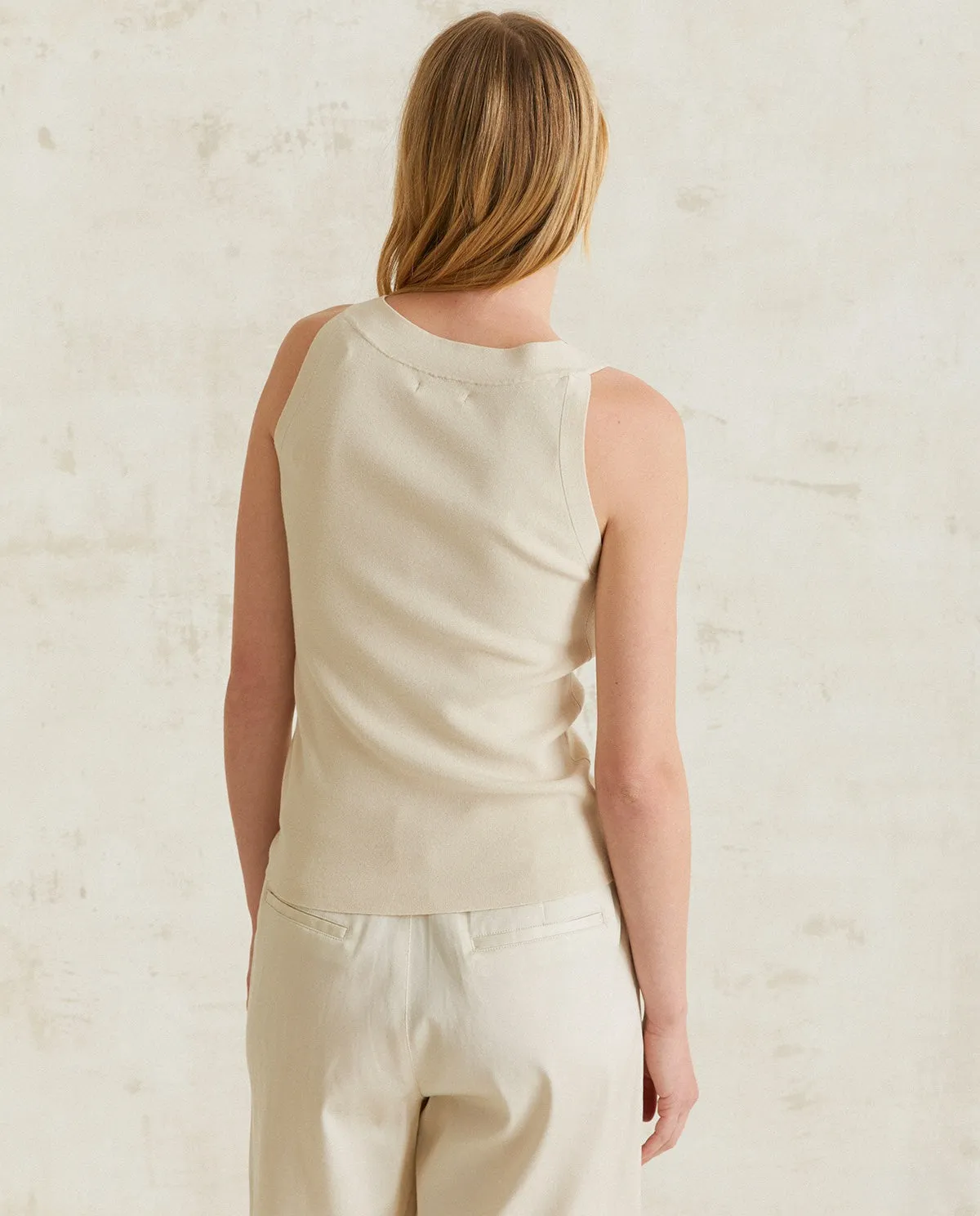 TOP IN MAGLIA CON SCOLLO A V NATURALE
